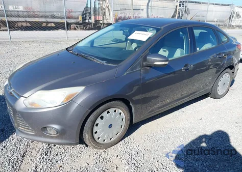 2013 Ford Focus Se z USA, uszkodzony, nr VIN 1FADP3F29DL198692